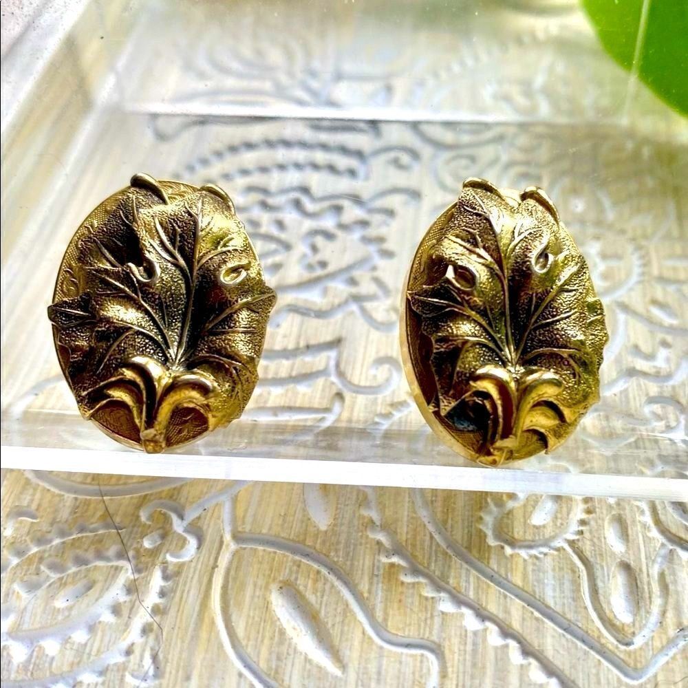 Whiting & Davis Vintage Leaf Clip On Earrings